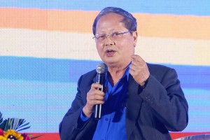 Có Một Người Thơ Tên Hà Quang Dự.